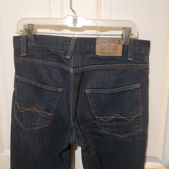 Jeans - Picture 2 of 4